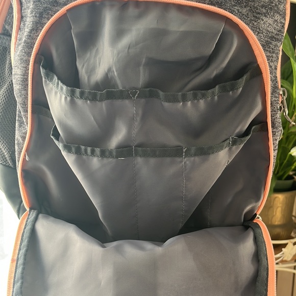 adidas backpack - Picture 6 of 9